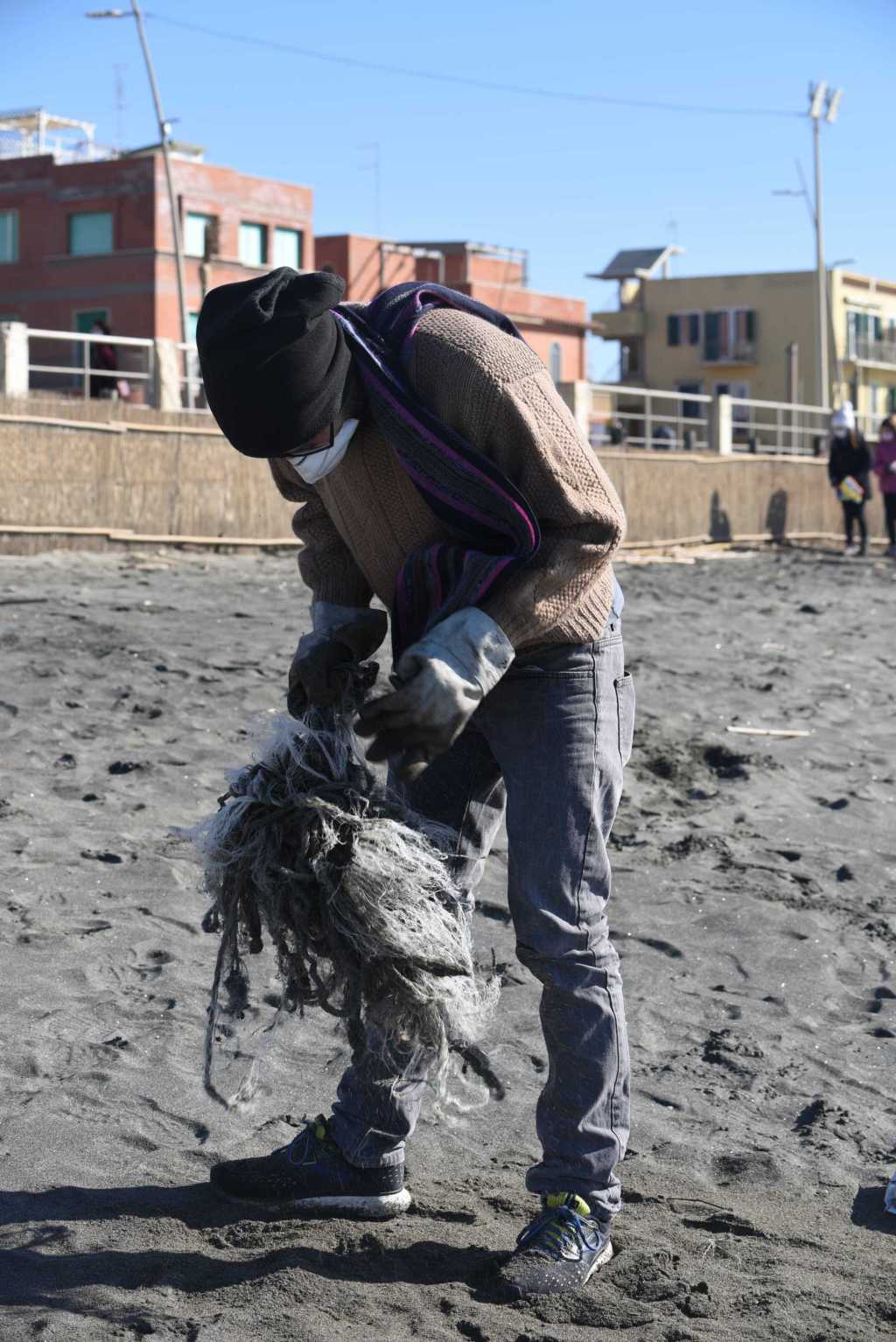 We Love Ostia, San Valentino sulla spiaggia insieme a Retake